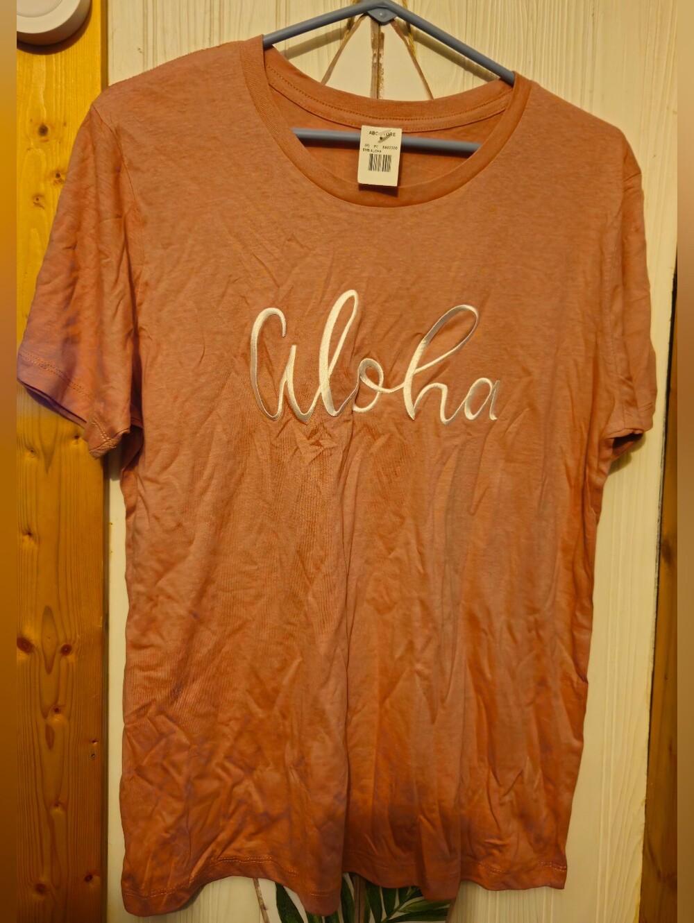 Aloha Graphic Tee - Pink T-Shirt, Size Med.
